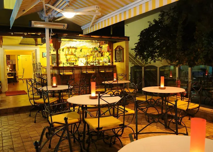 A&B Home Hotel